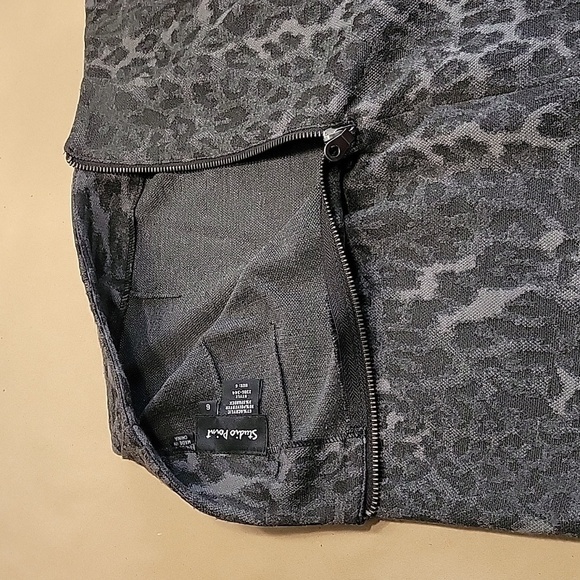 Studio Point, Size 6 Black / Gray Leopard or Cheetah Pencil Skirt, Exc. Cond. - Picture 8 of 10